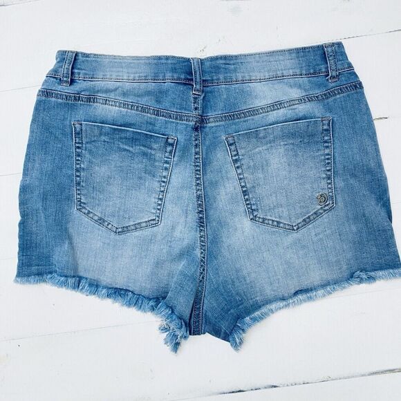 Womens Indigo Rein Floral Embroidered Denim Shorts Size 17 Raw Hem Daisy Duke - Picture 5 of 13